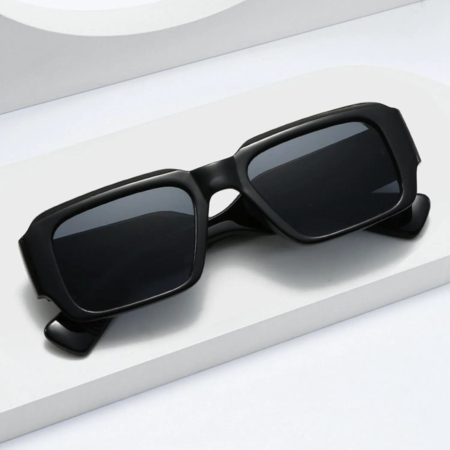 

Ретро-солнцезащитные очки конфетных цветов для женщин, модные заклепки, широкие дужки для мужчин, трендовый панк, защита от УФ-излучения UV400 HHZZYVY, Black Blue