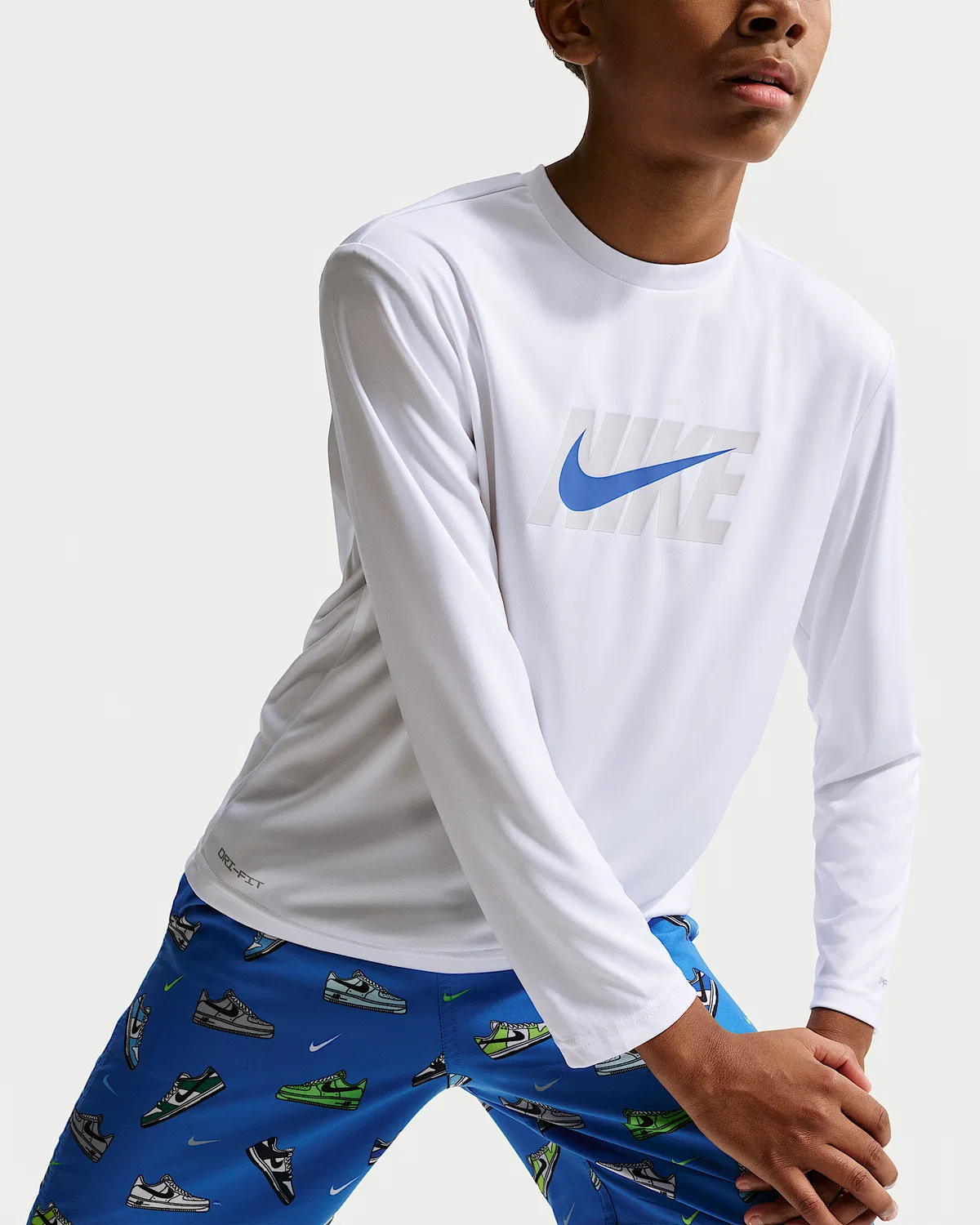 Детская (мальчиковая) длинная футболка Dri-FIT UV Nike Swim Hydroguard, White — фото 3