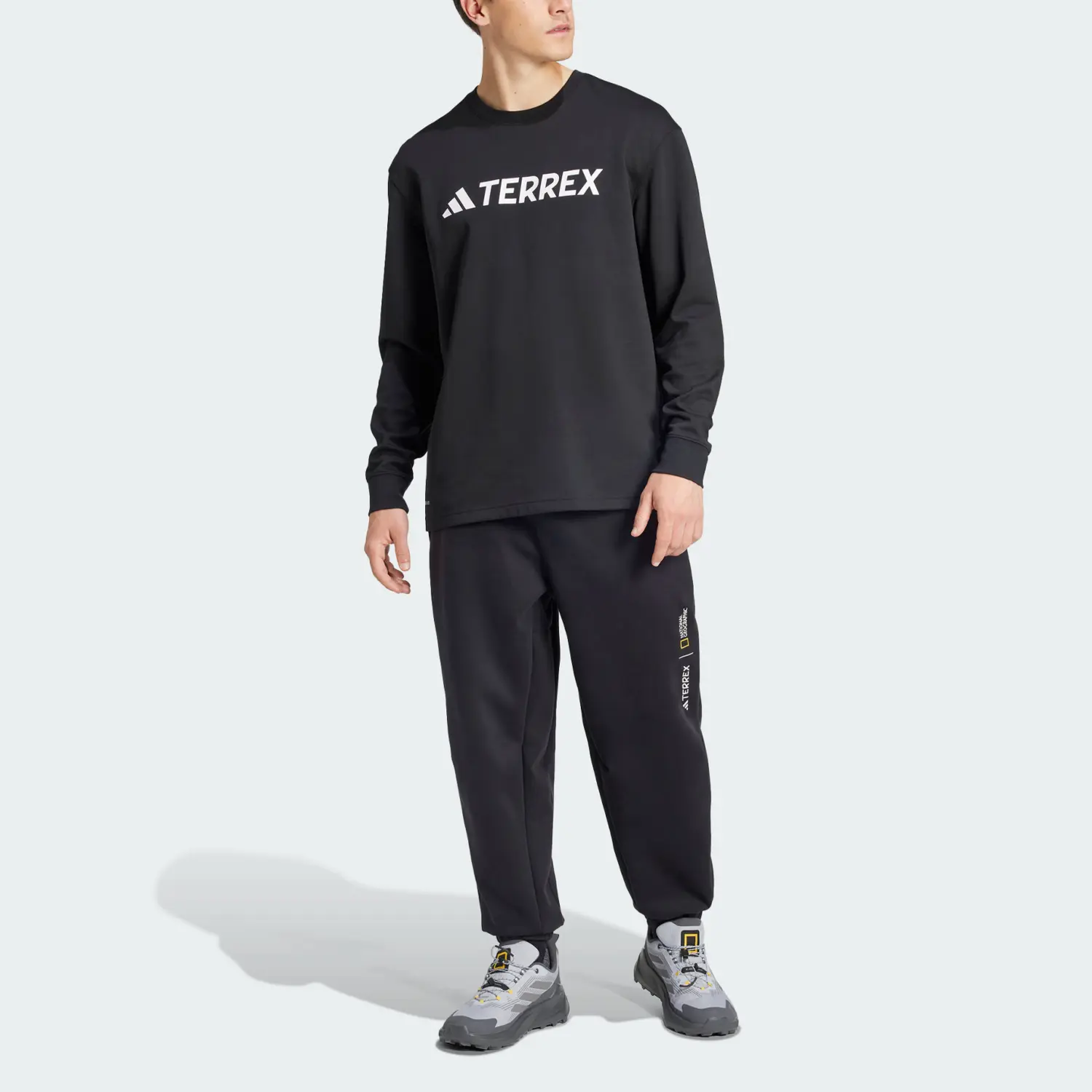 X TERREX X National Geographic FW24 ©NATIONAL GEOGRAPHIC AEROREADY Спортивные трикотажные брюки мужские черные Adidas — фото 3