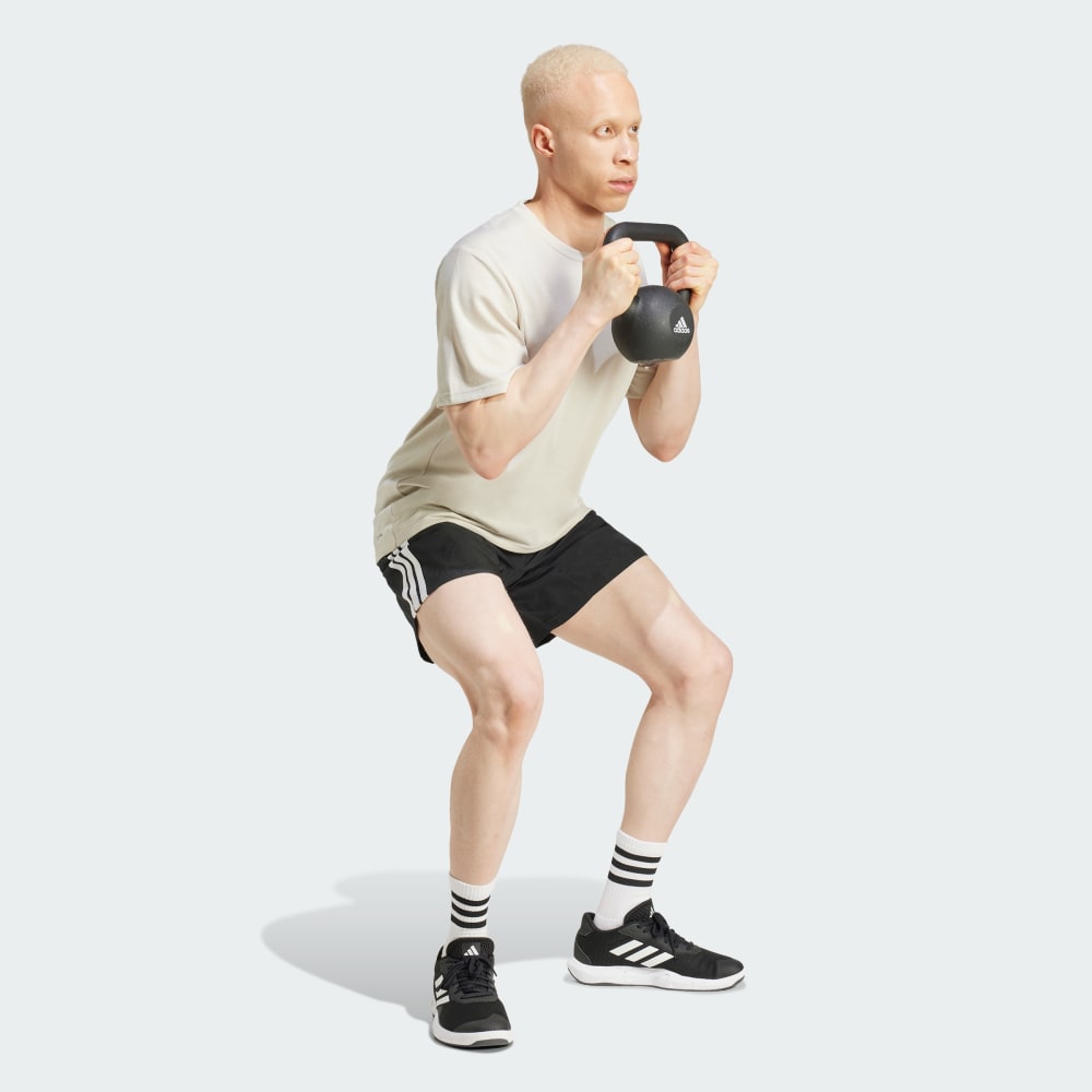 Спортивные шорты Adidas Essentials Training 3-Stripes Woven Shorts, черный — фото 3