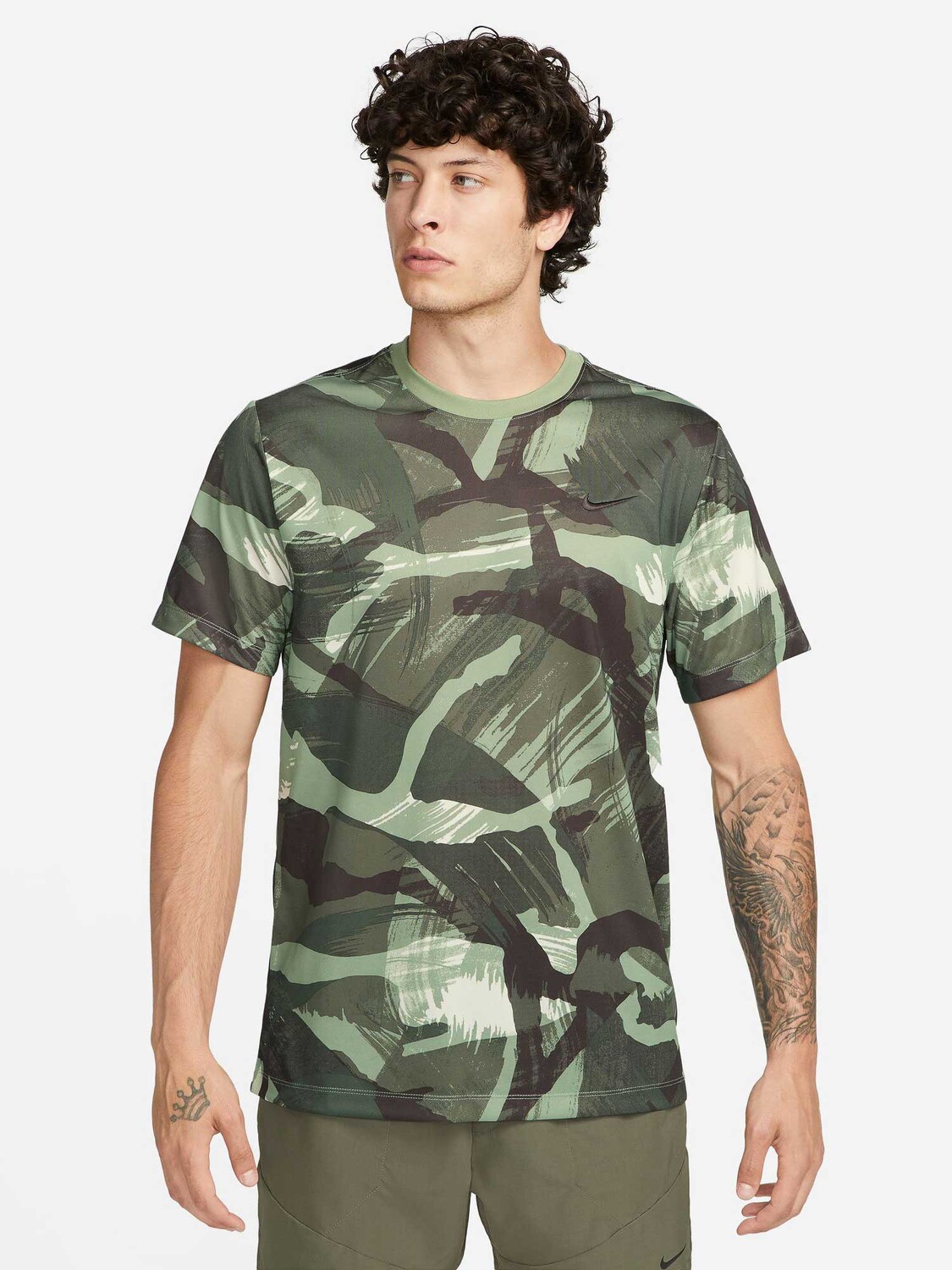 

Футболка Nike M NK DF TEE RLGD CAMO AOP, зеленый