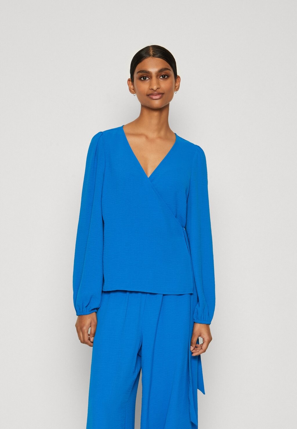 

Блузка Vmalva Wrap Vero Moda Petite, цвет skydiver