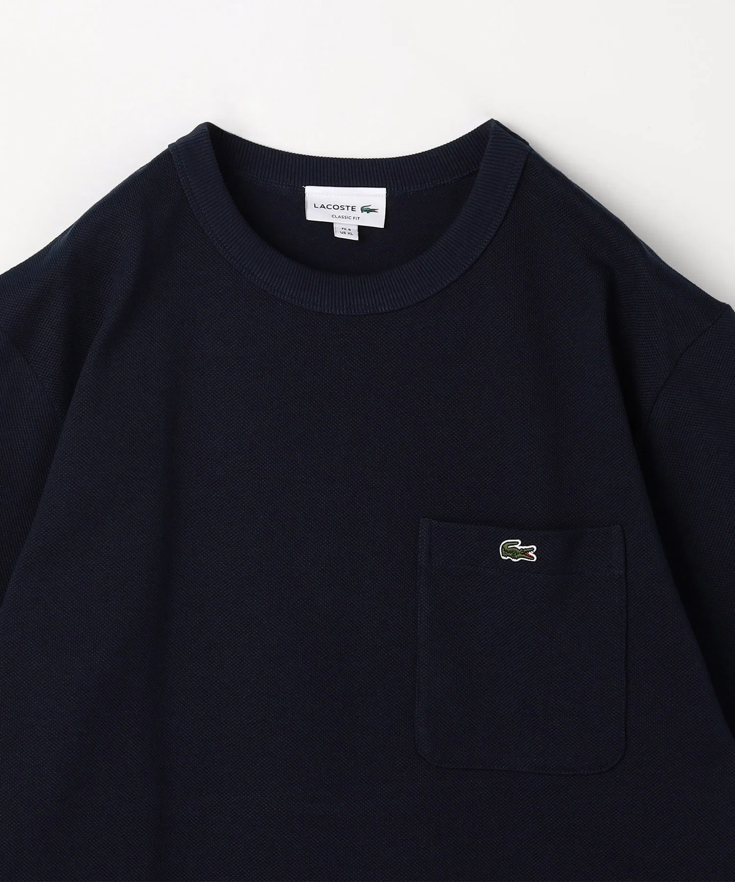 Мужская футболка Lacoste с карманом и логотипом чёрная — фото 3