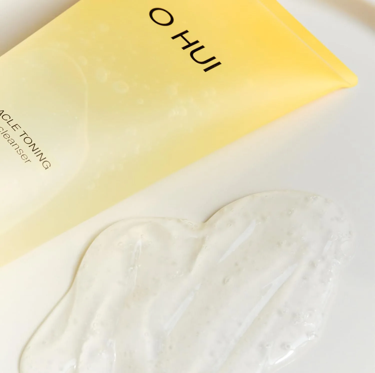 Гель для умывания Lg Household&Healthcare Ltd. — O HUI Miracle Toning Jelly Cleanser, нежное очищающее средство для лица с гиалуроновой — фото 3