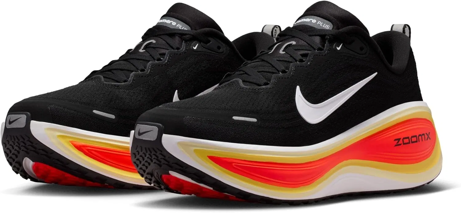 Мужские беговые кроссовки Nike Vomero Plus HV8150 для бега по шоссе, Black White Bright Crimson Sail — фото 2