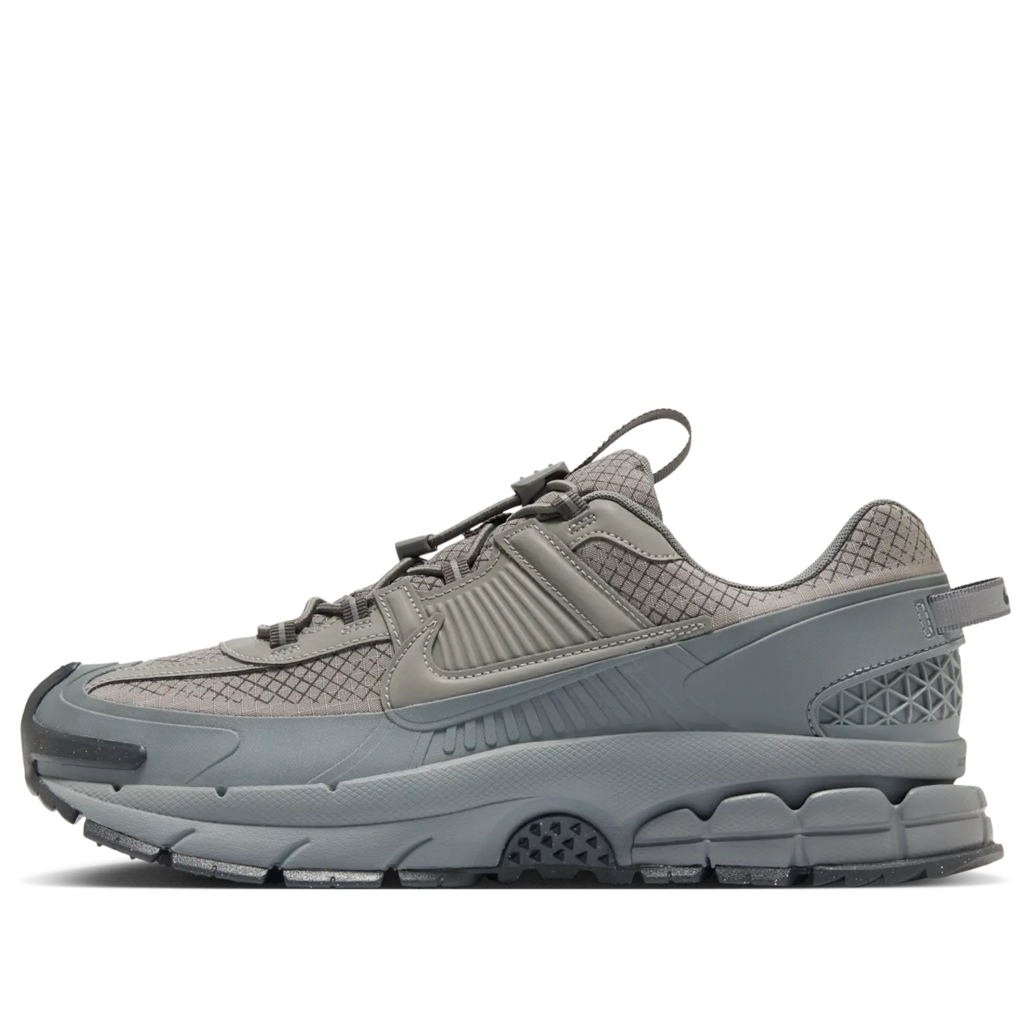 

Кроссовки Nike Zoom Vomero Roam 'Metallic Pewter Cool Grey'