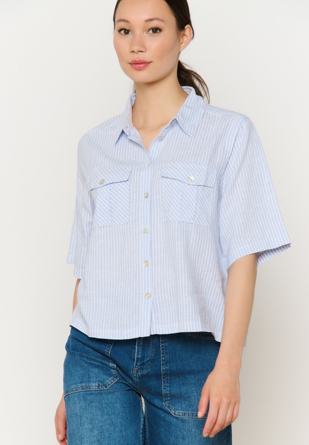 

Блузка на пуговицах STRIPED LolaLiza, бежевый