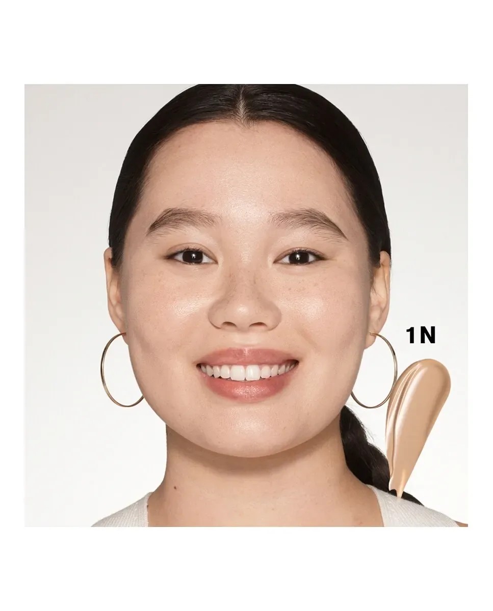 Корректор Futurist Soft Touch Brightening Skincealer Concealer Estée Lauder, 1N — фото 3
