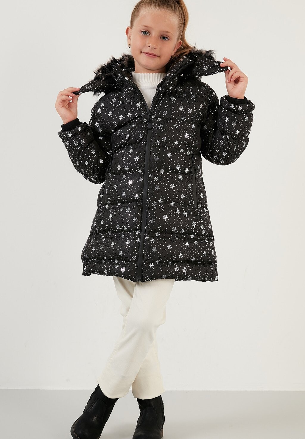 

Зимнее пальто Regular Fit LELA, черный