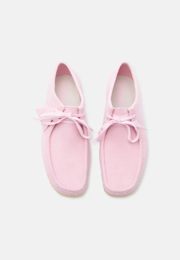Повседневные кроссовки wallabee на шнуровке Clarks Originals, Light Pink — фото 4