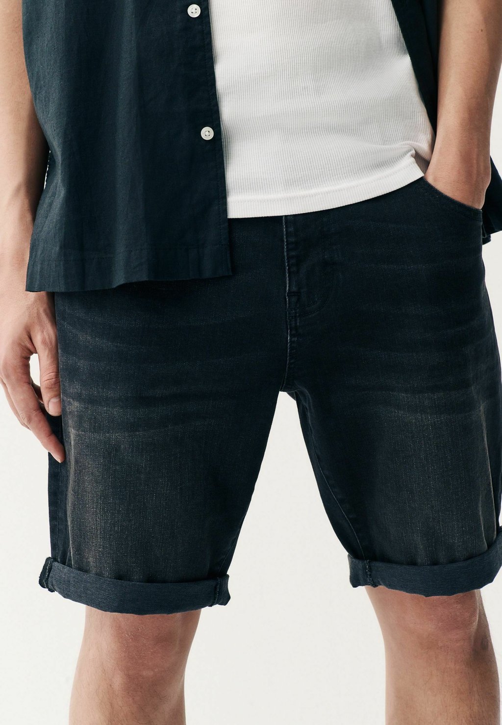 

Джинсовые шорты SLIM FIT STRETCH Next, черный