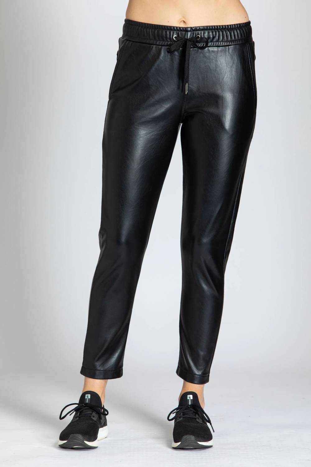 

Брюки Джоггеры Inspired Black APNY