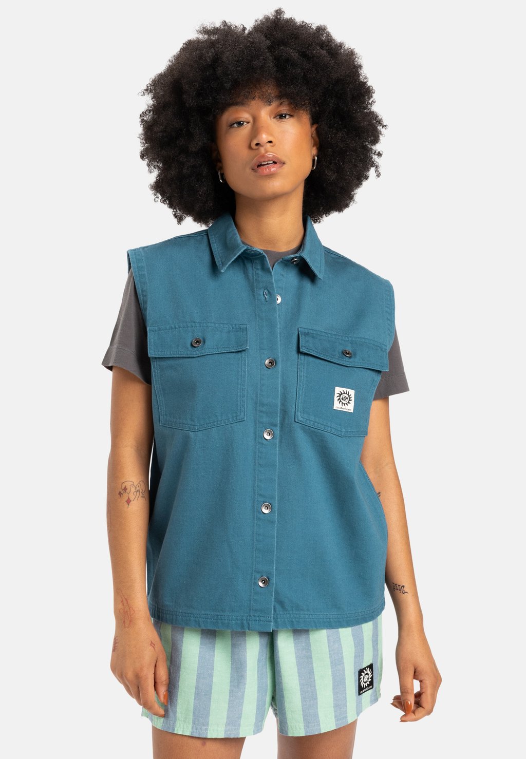 

Жилет MIT KURZEN ÄRMELN Quiksilver, сине-зеленый