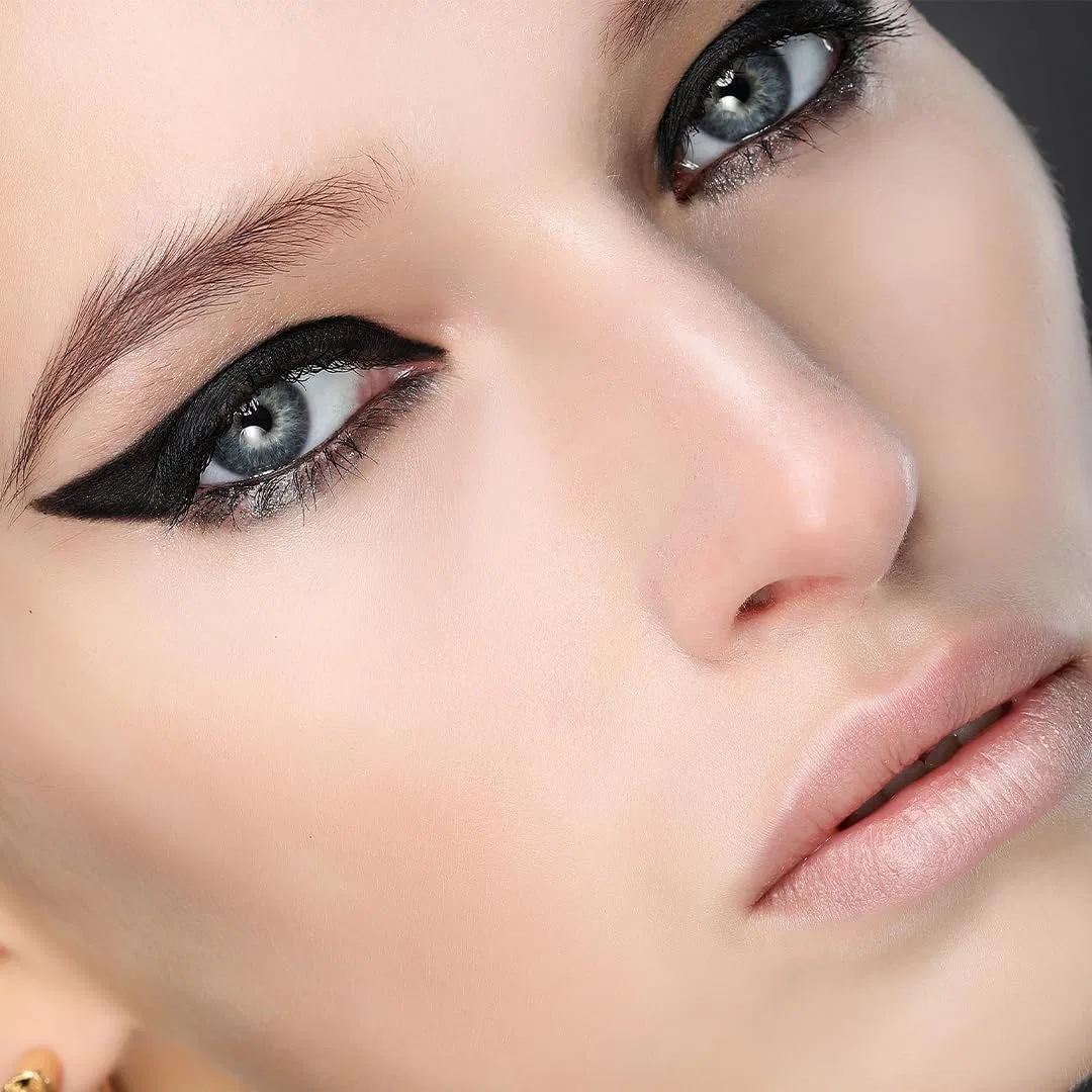 Гелевая подводка для глаз Makeup Revolution с кистью Makeup Revolution — фото 3