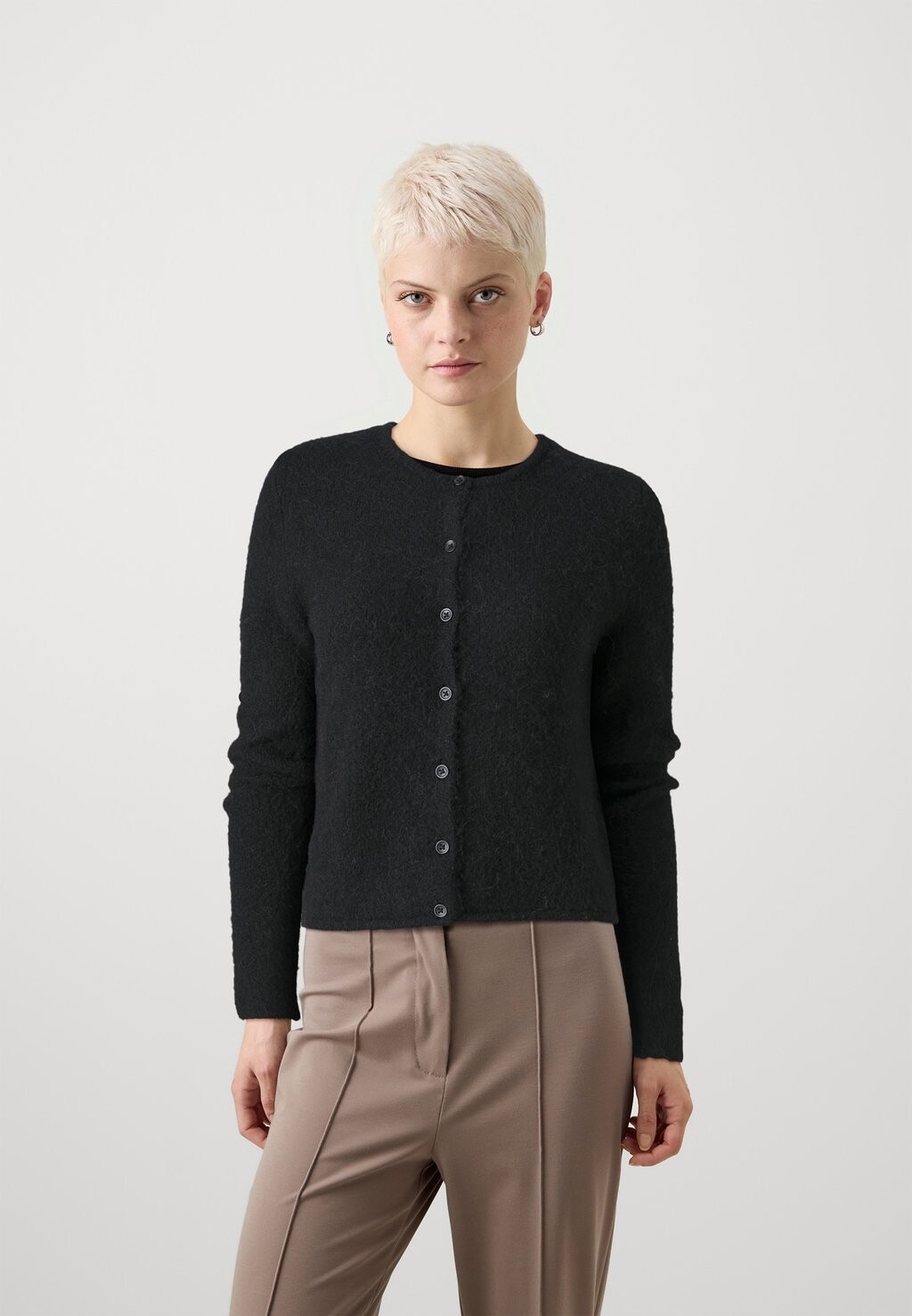 

Кардиган PETITE Gina Tricot Petite, черный