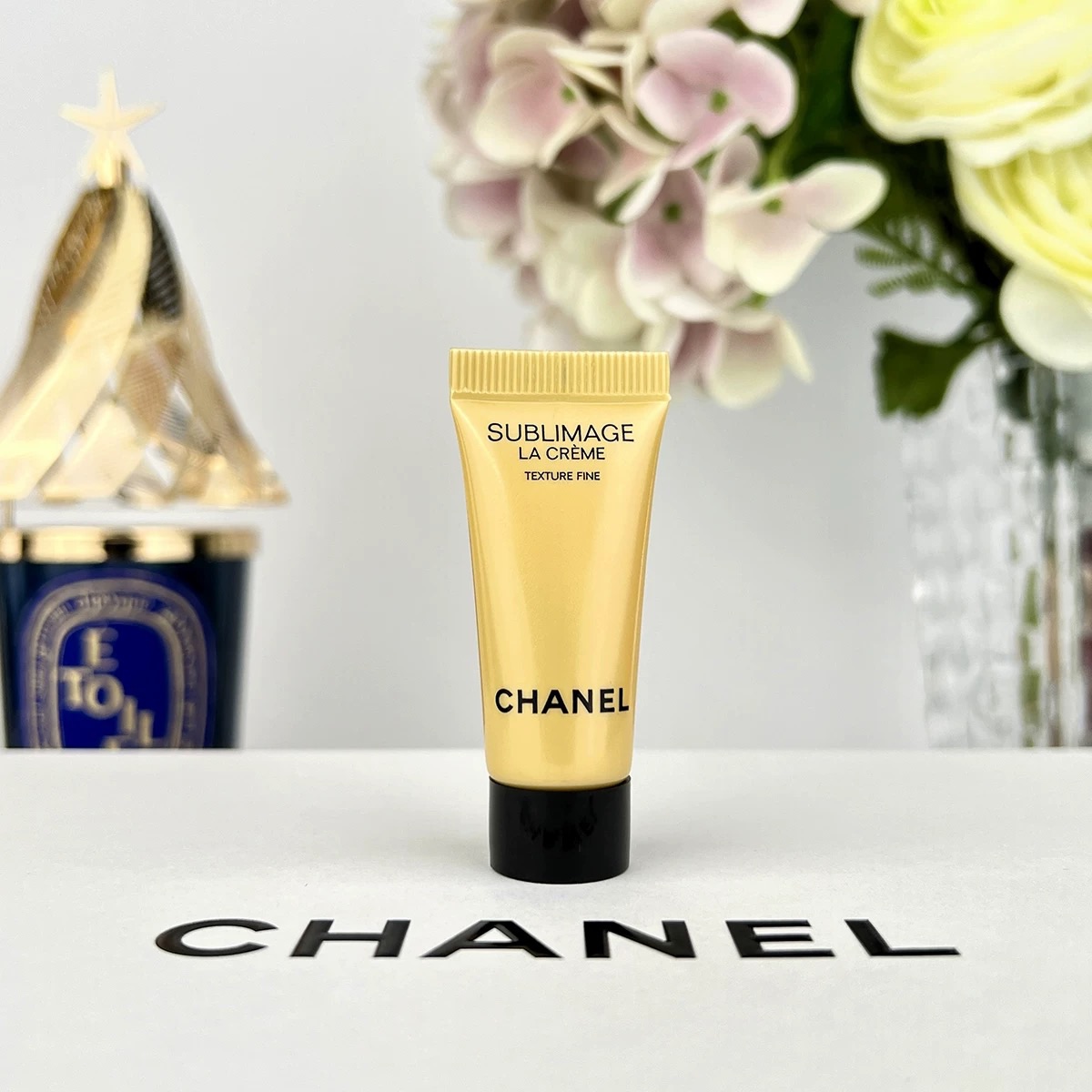Эссенция Chanel — Образец увлажняющего крема Luxury Style Essence Light, 5 мл — фото 2