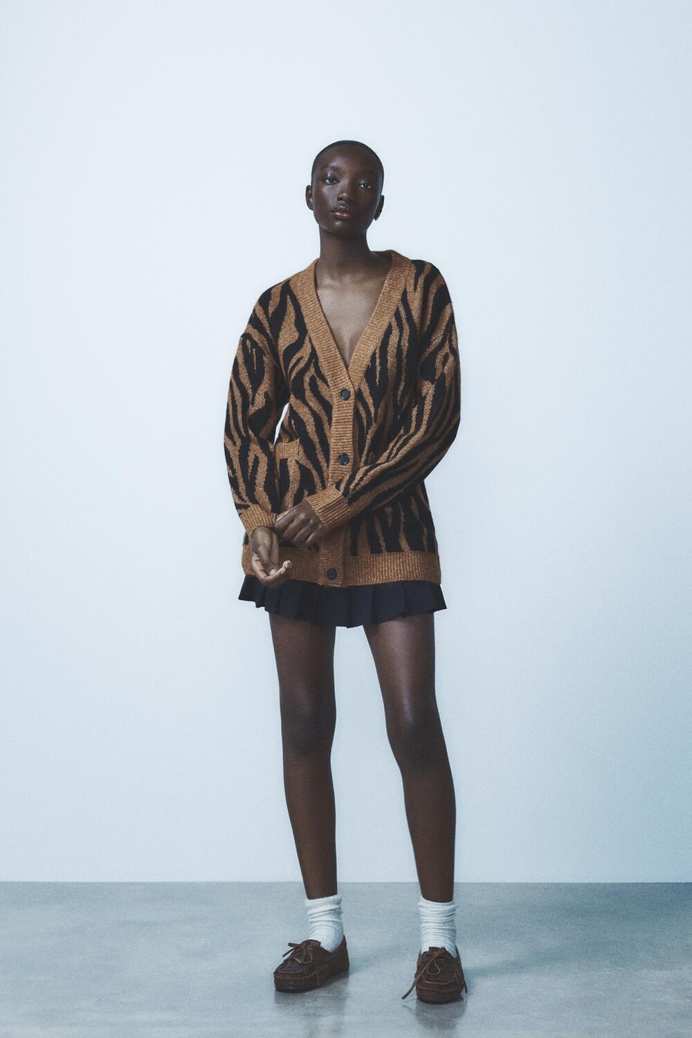

Жаккардовая куртка с животным рисунком ZARA, цвет tiger