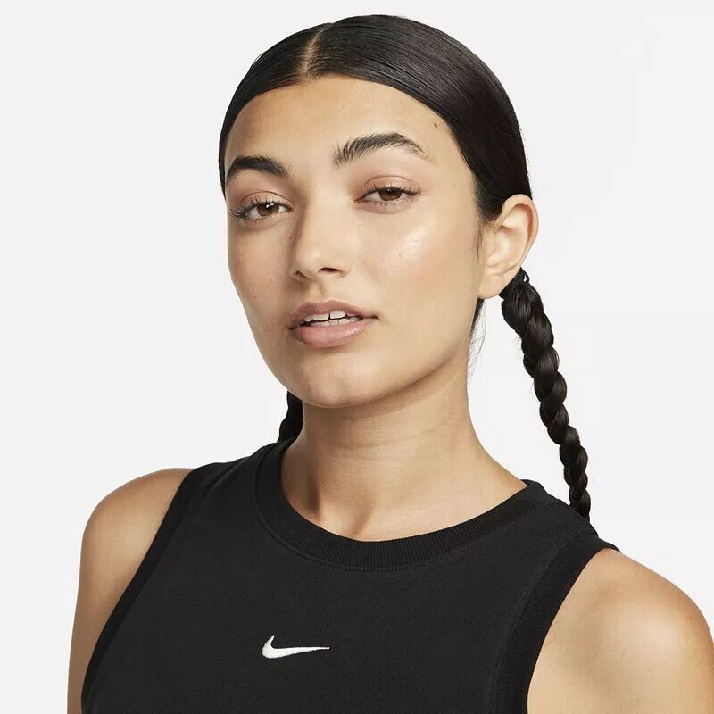 Женская укороченная майка в рубчик Nike Sportswear Essentials, черный — фото 4