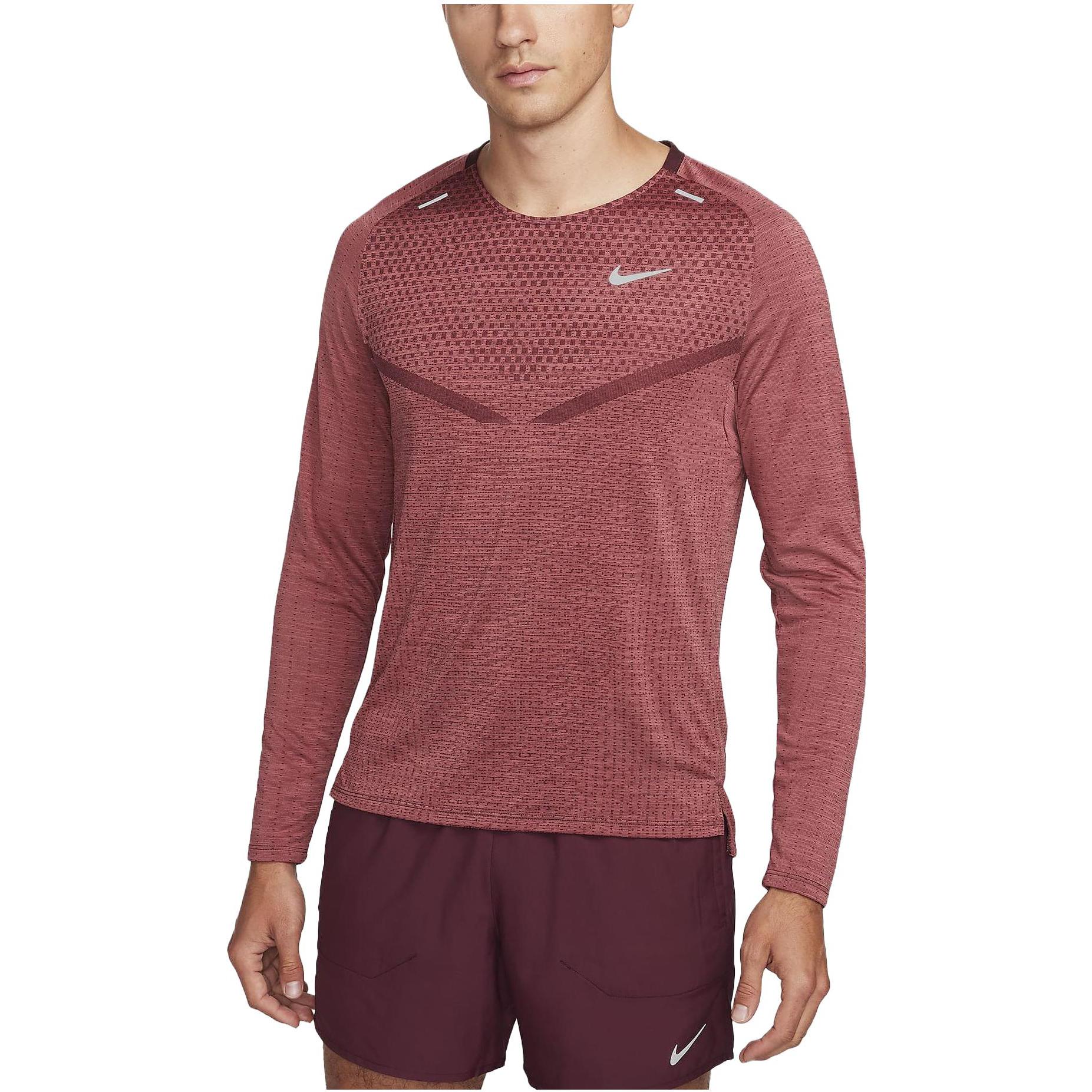 

Футболка мужская красная Nike