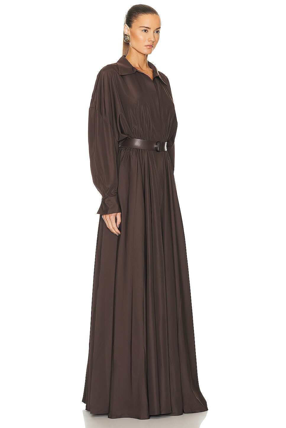 Платье Norma Kamali Super Oversized Boyfriend Shirt Flared Gown, цвет Chocolate — фото 2