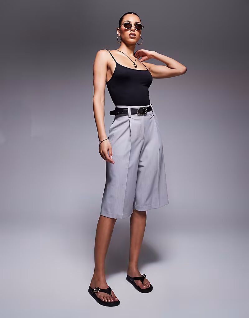 

Шорты-бермуды River Island серого цвета