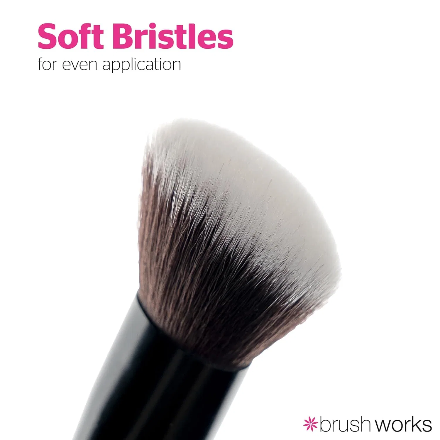 Кисть для румян «No. 7 Angled Blush Brush» от Brushworks Brushworks — фото 3