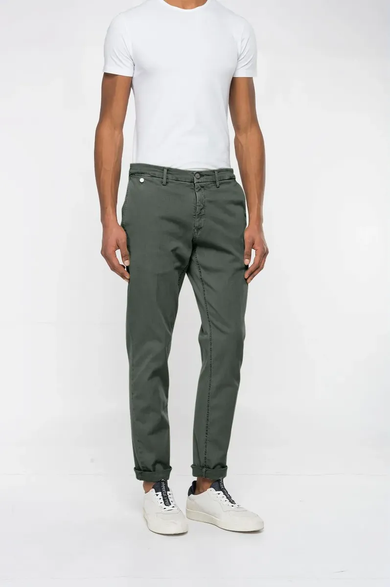 

Брюки-чиносы Replay "Benni Regular Slim Chino", зеленый