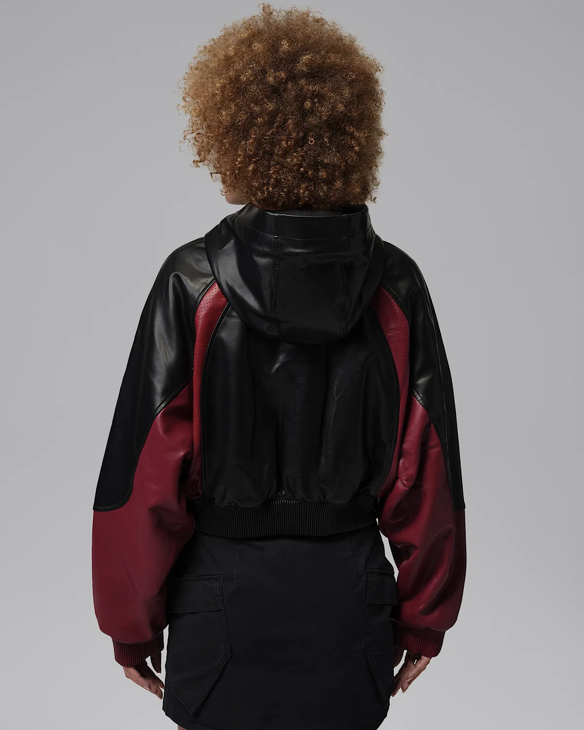 Женская куртка из экокожи Jordan Flight, Black/Team Red/Black — фото 2
