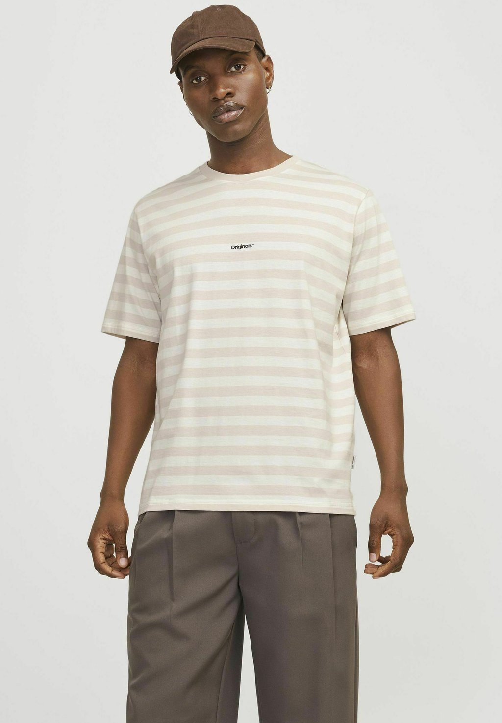 

Футболка с принтом Jack & Jones, молочный