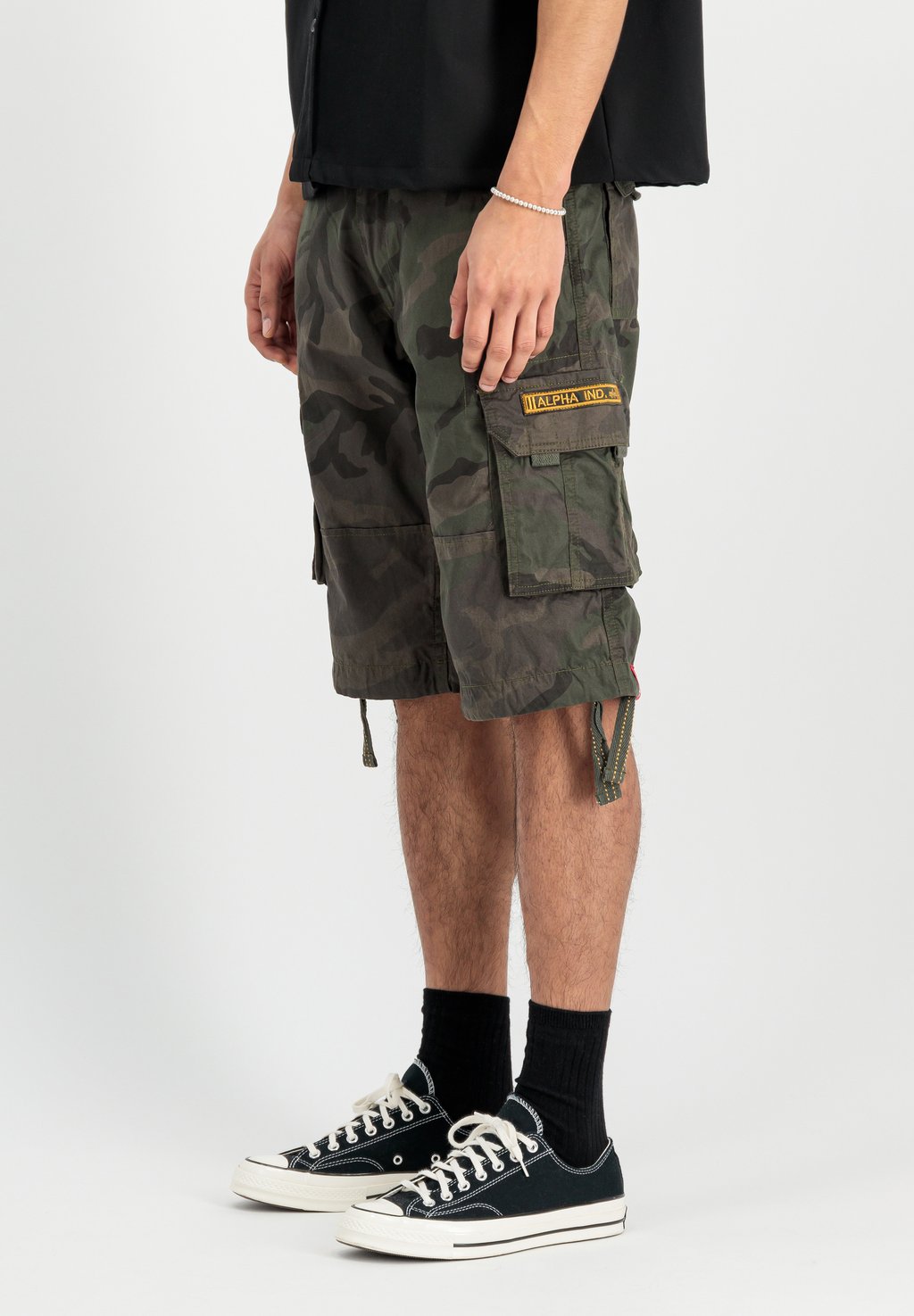 

Шорты JET CAMO Alpha Industries, темно-зеленый