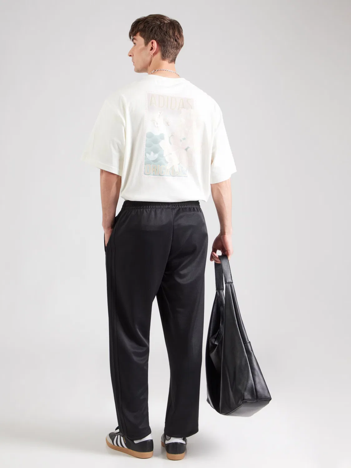 Брюки Adidas Originals Regular Pants SST черного цвета — фото 3