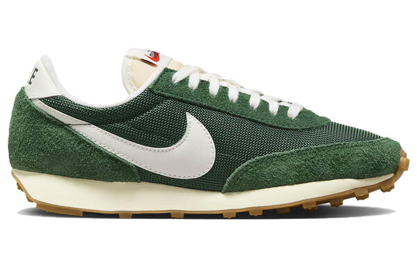 Кроссовки (WMNS) Nike DBreak Vintage 'Fir Coconut Milk', цвет fir/coconut milk/gum medium brown/sail — фото 2