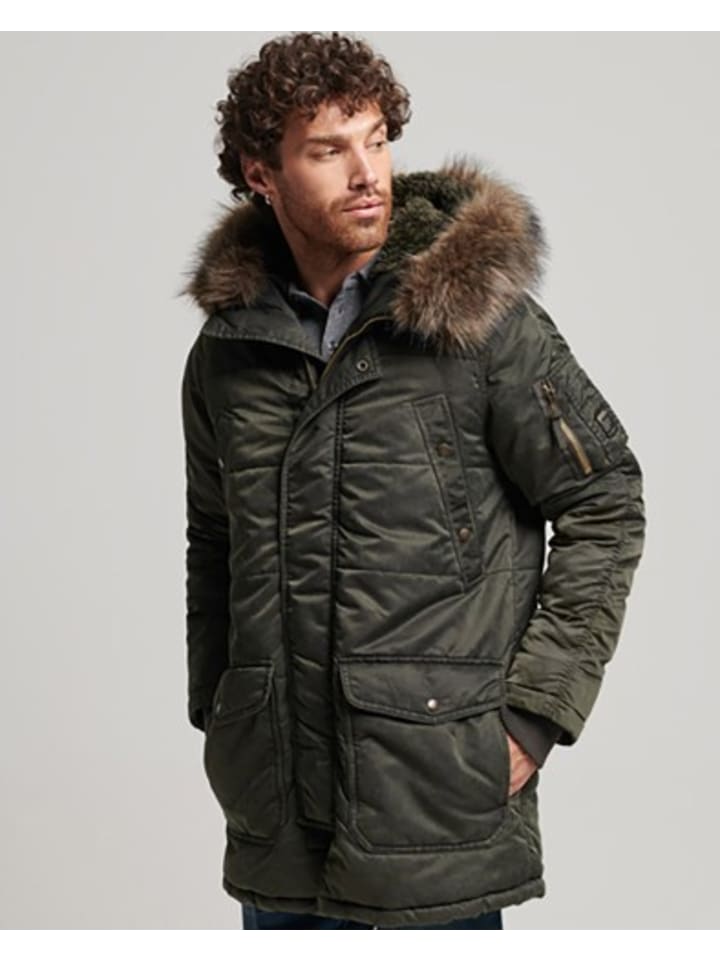 

Демисезонная куртка Superdry
