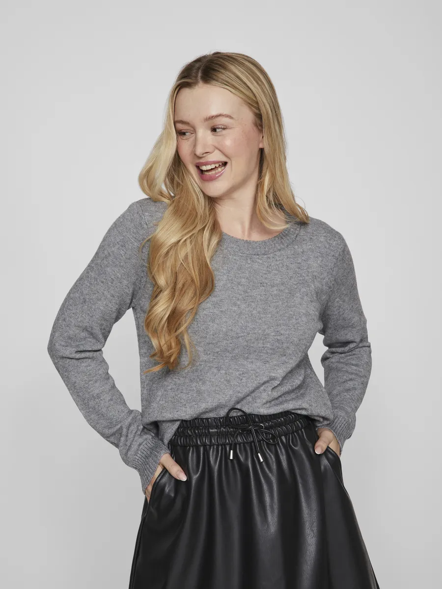 

Свитер Vila с круглым вырезом "VIRIL O-NECK L/S KNIT TOP - NOOS", серый
