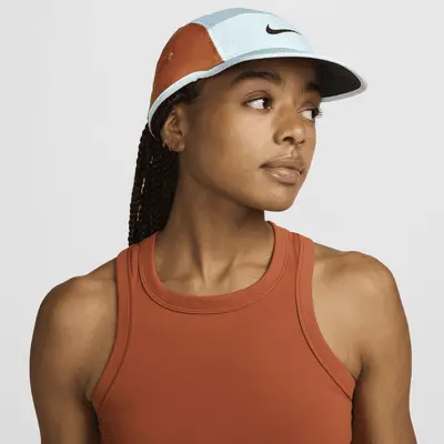 

Бейсболка Nike Dri-FIT Fly Unstructured Swoosh Cap, цвет Denim Turquoise/Glacier Blue/Dark Russet/Black