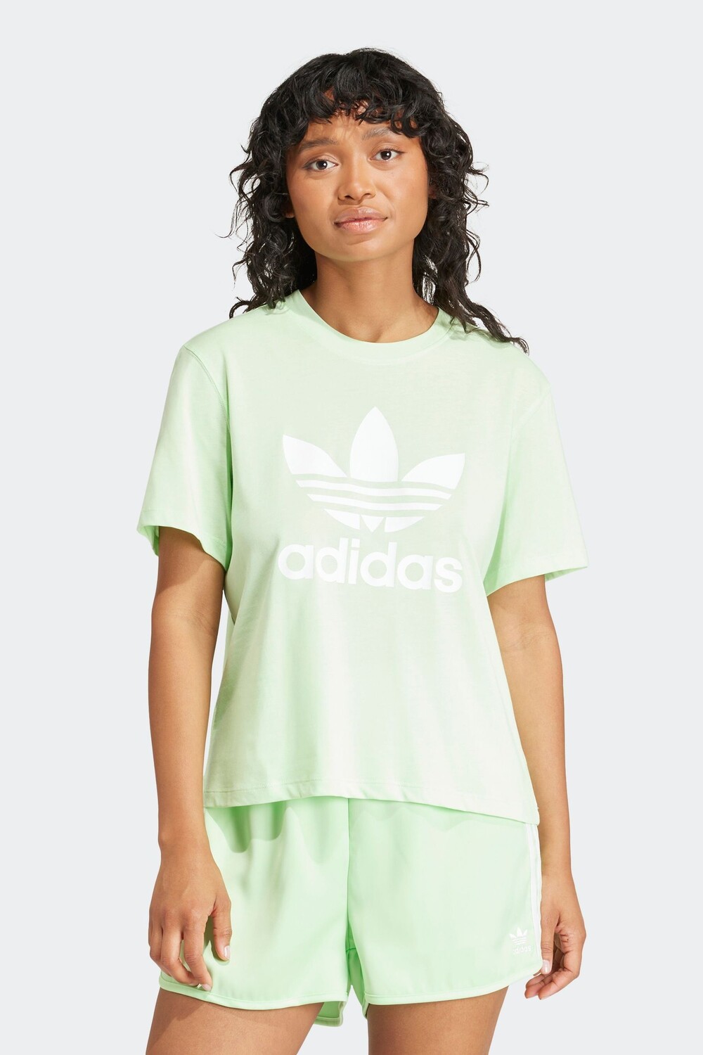 

Футболка adicolor с изображением трилистника свободного кроя Adidas Originals, зеленый
