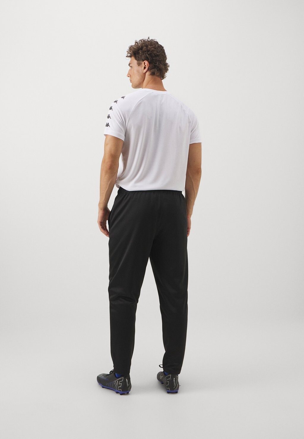 

Спортивные штаны TRAINING PANT Lotto, черный