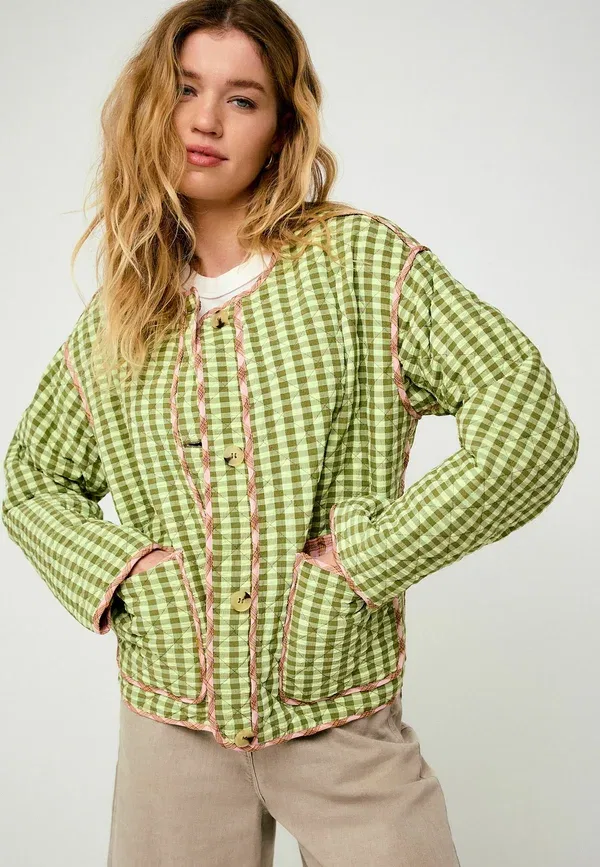 Куртка Petite fit reversible gingham quilted jacket Next, розово-зеленый