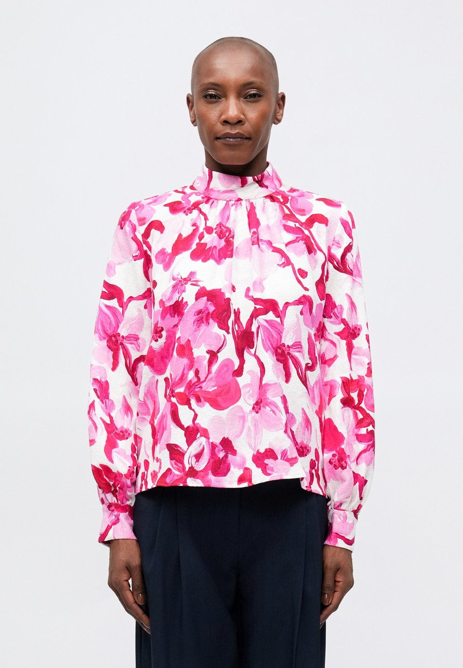 

Блуза Stine Goya GATHERED HIGHNECK LONG SLEEVE, Pink