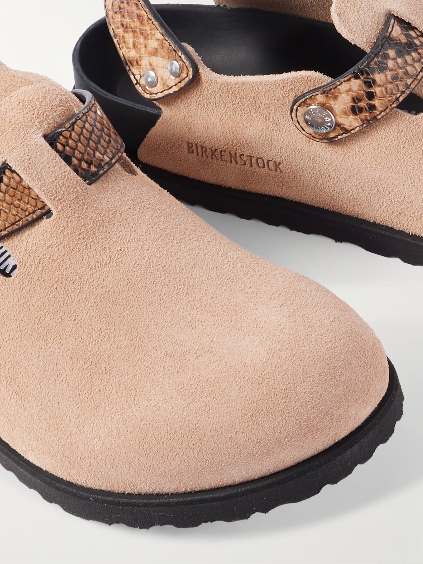 

Сабо Tokio Cazador из замши с отделкой под змеиную кожу BIRKENSTOCK 1774, нейтральный