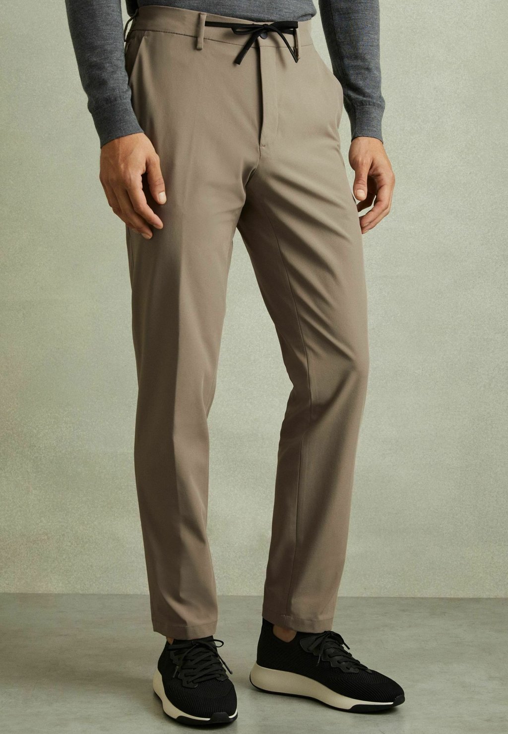 

Брюки REGULAR FIT - SPLIT DRAWSTRING Reiss, коричневый
