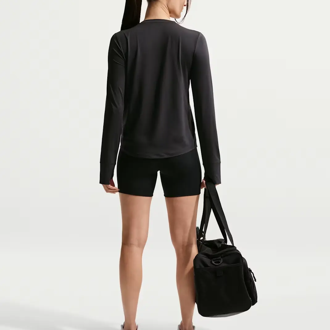 Dri Fit FW25 Футболка с быстрой сушкой для женщин Nike, черный/белый — фото 4