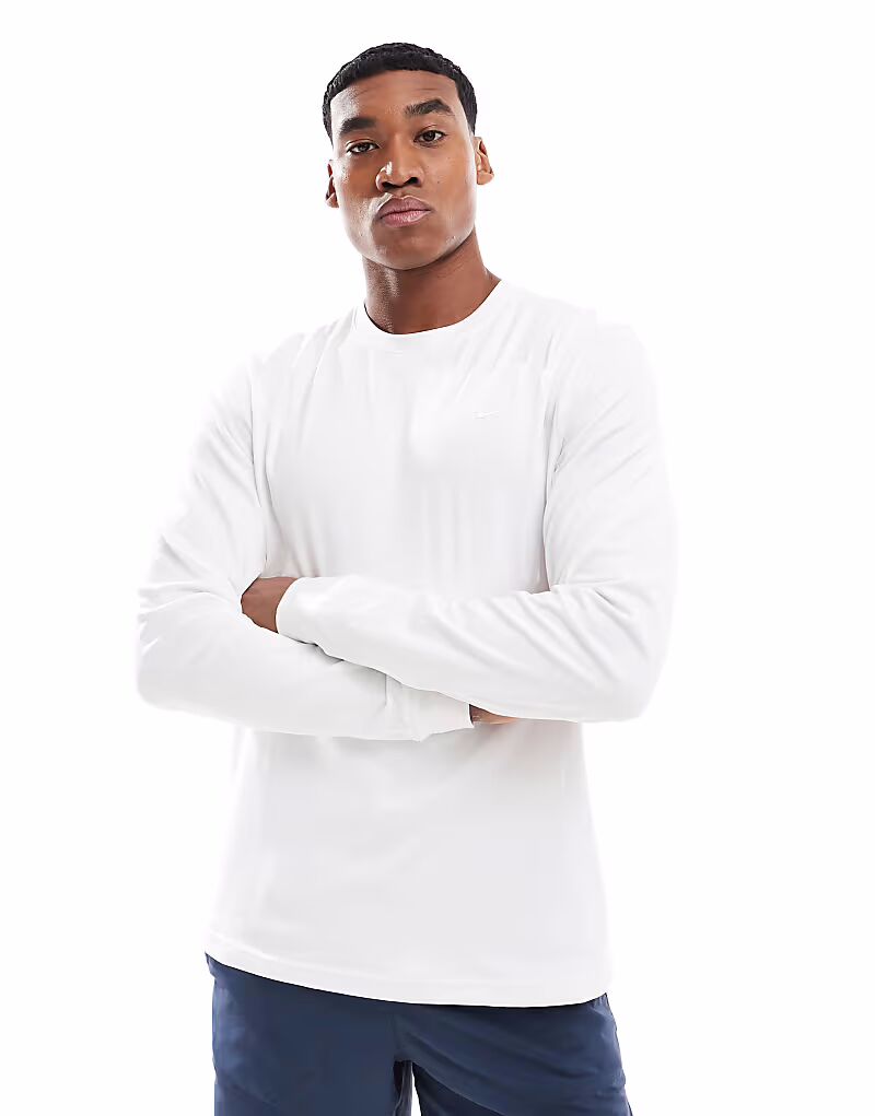 

Футболка Nike Training Dri-FIT long sleeve top in white