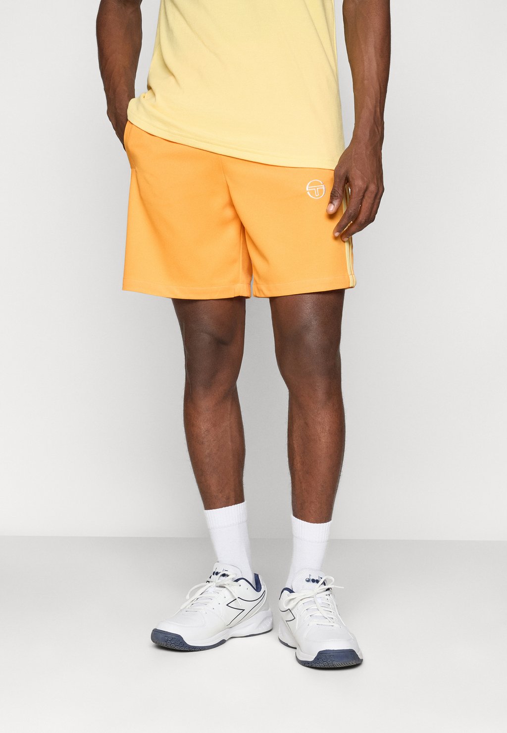 

Спортивные шорты PIETRAPERTOSA Sergio Tacchini, оранжевый