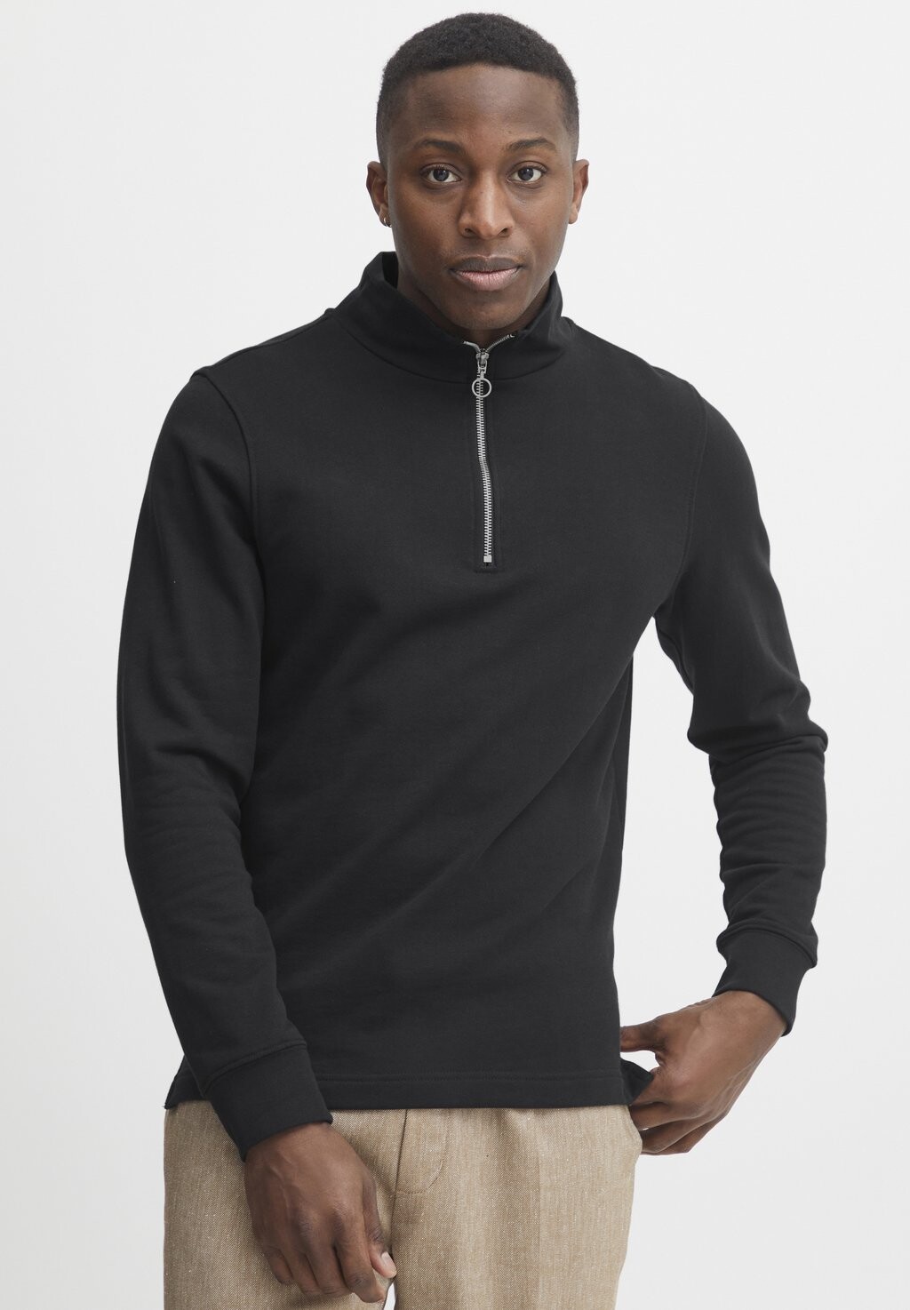 

Толстовка Cfsebastian 0064 Halfzip Casual Friday, цвет anthracite black