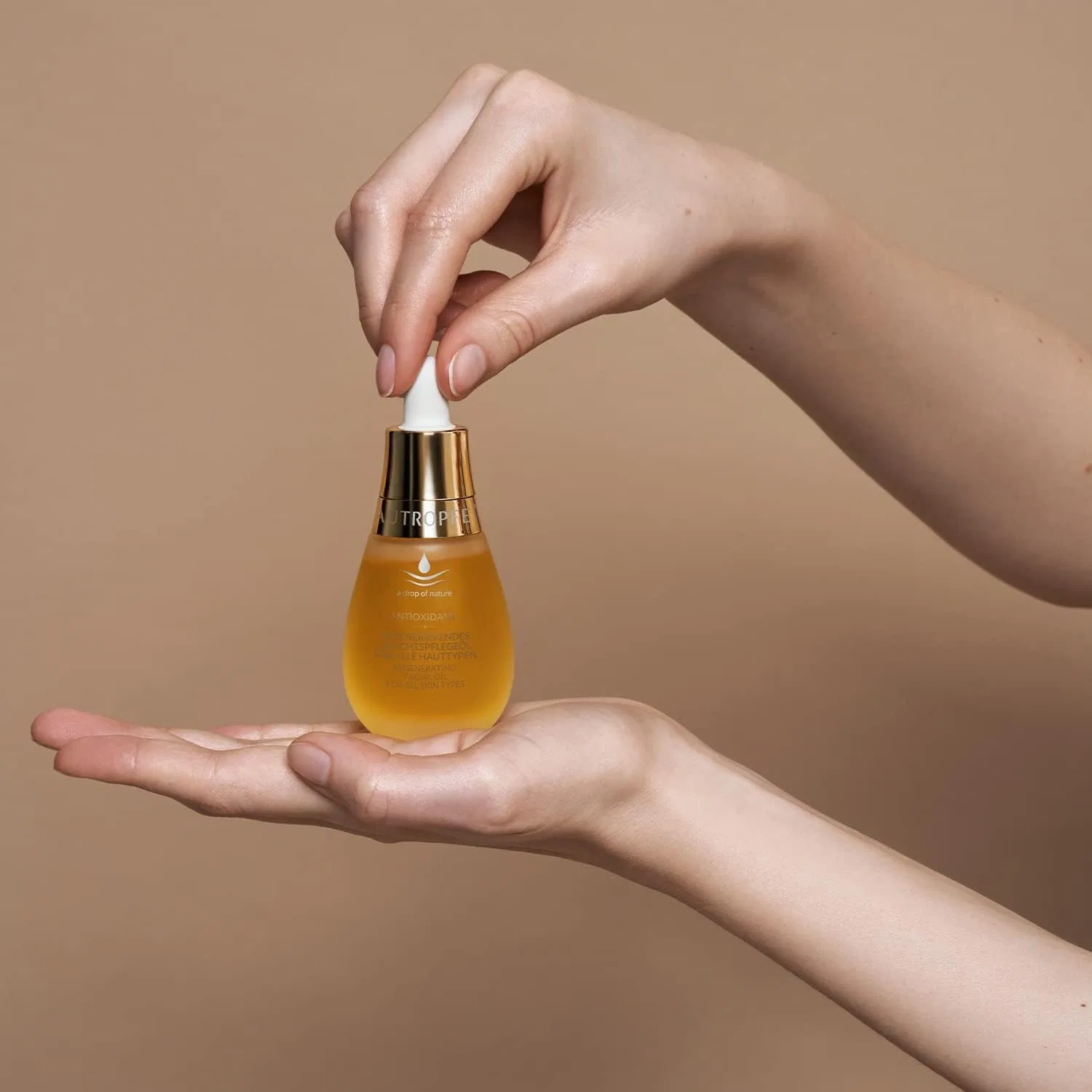 Масло для лица Tautropfen — Регенерирующее «Anti-Age Special Oil Solutions» от — фото 4