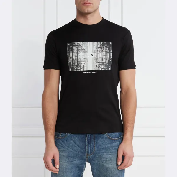 

Футболка стандартного кроя Armani Exchange, черный