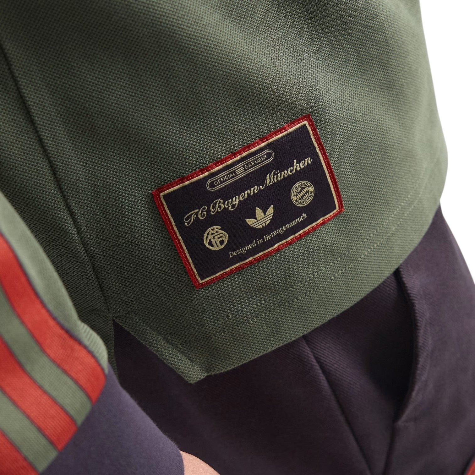 Футболка-поло с длинным рукавом Adidas FC Bayern Terrace Icon 'Base Green' — фото 4