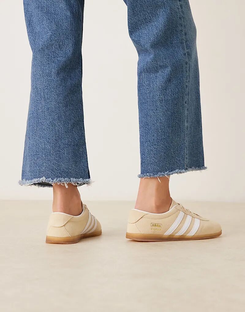 Кроссовки Adidas Originals Gazelle Lo Pro бежевого и белого цветов — фото 3