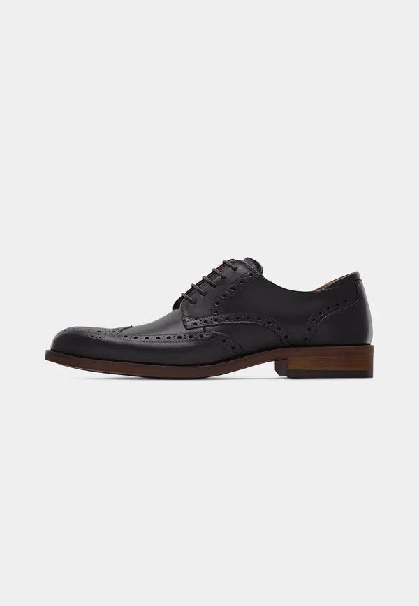 Туфли Clarks Craftremi tip lace ups, черный — фото 2